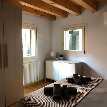 Interno 1 Apartamento *